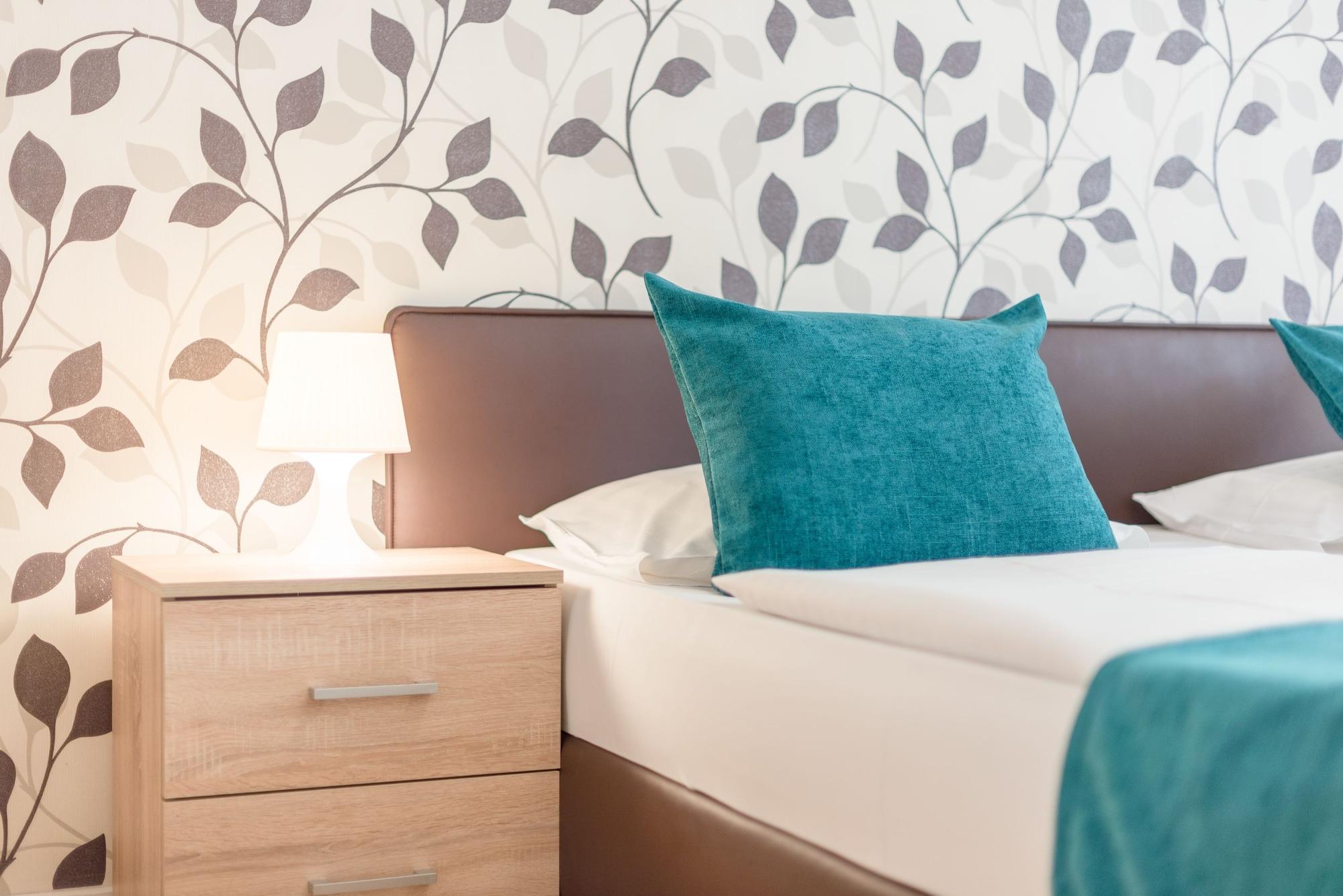 Aparthotel Prince Apartments 3*